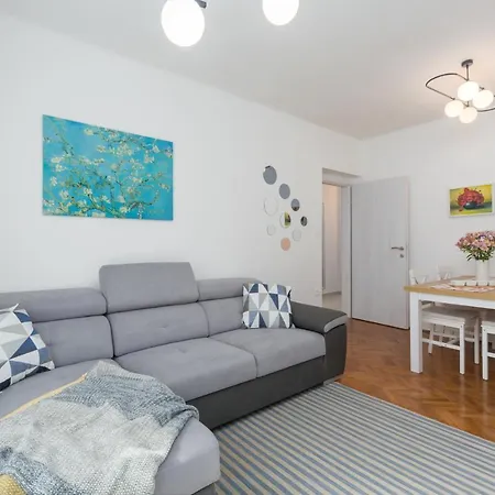 Agnese2 Apartment *