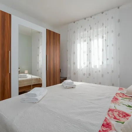 Agnese2 Apartment